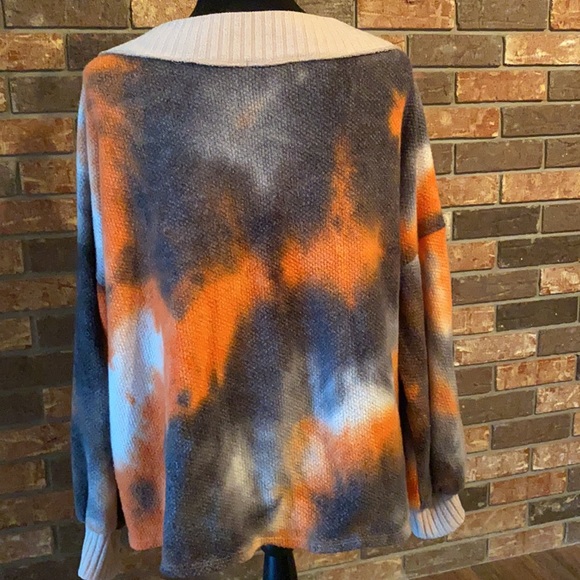 Size large Muliticolor fall pullover - Picture 4 of 5